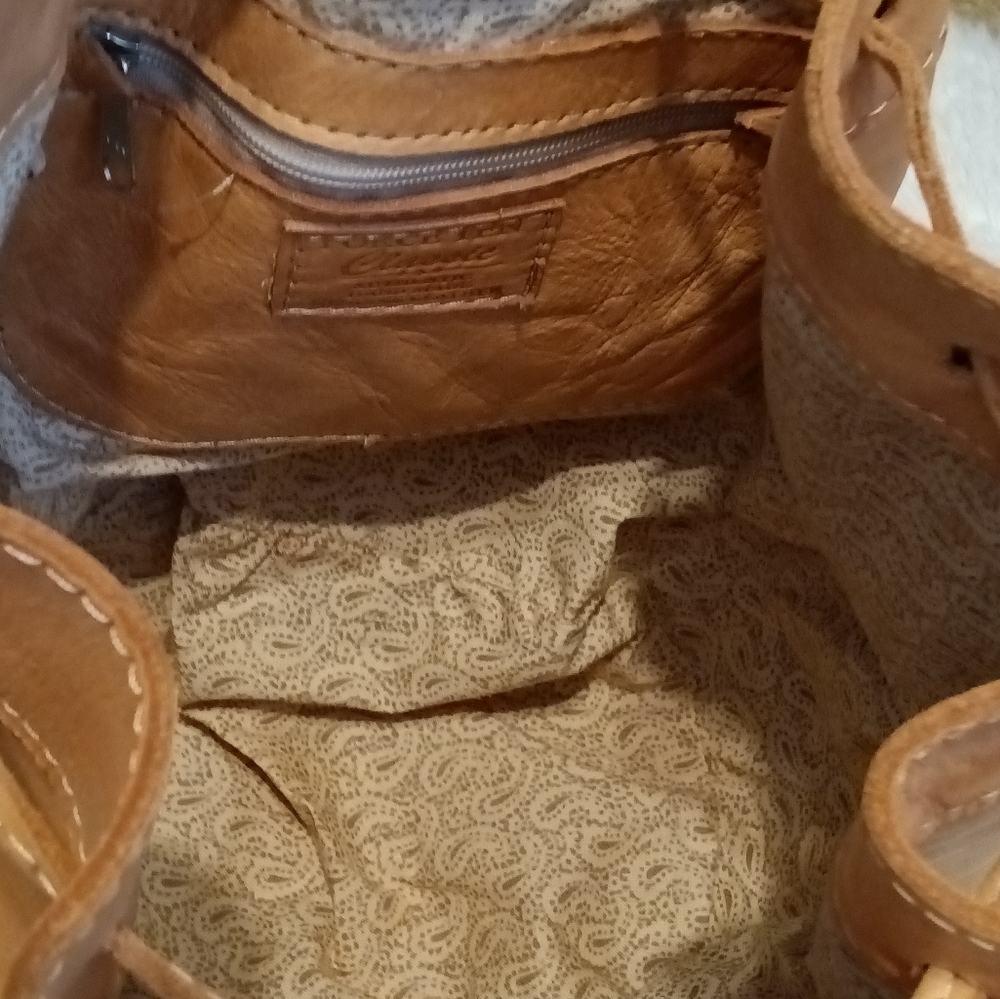 Force Ten Leather Bag - Picture 7 of 11